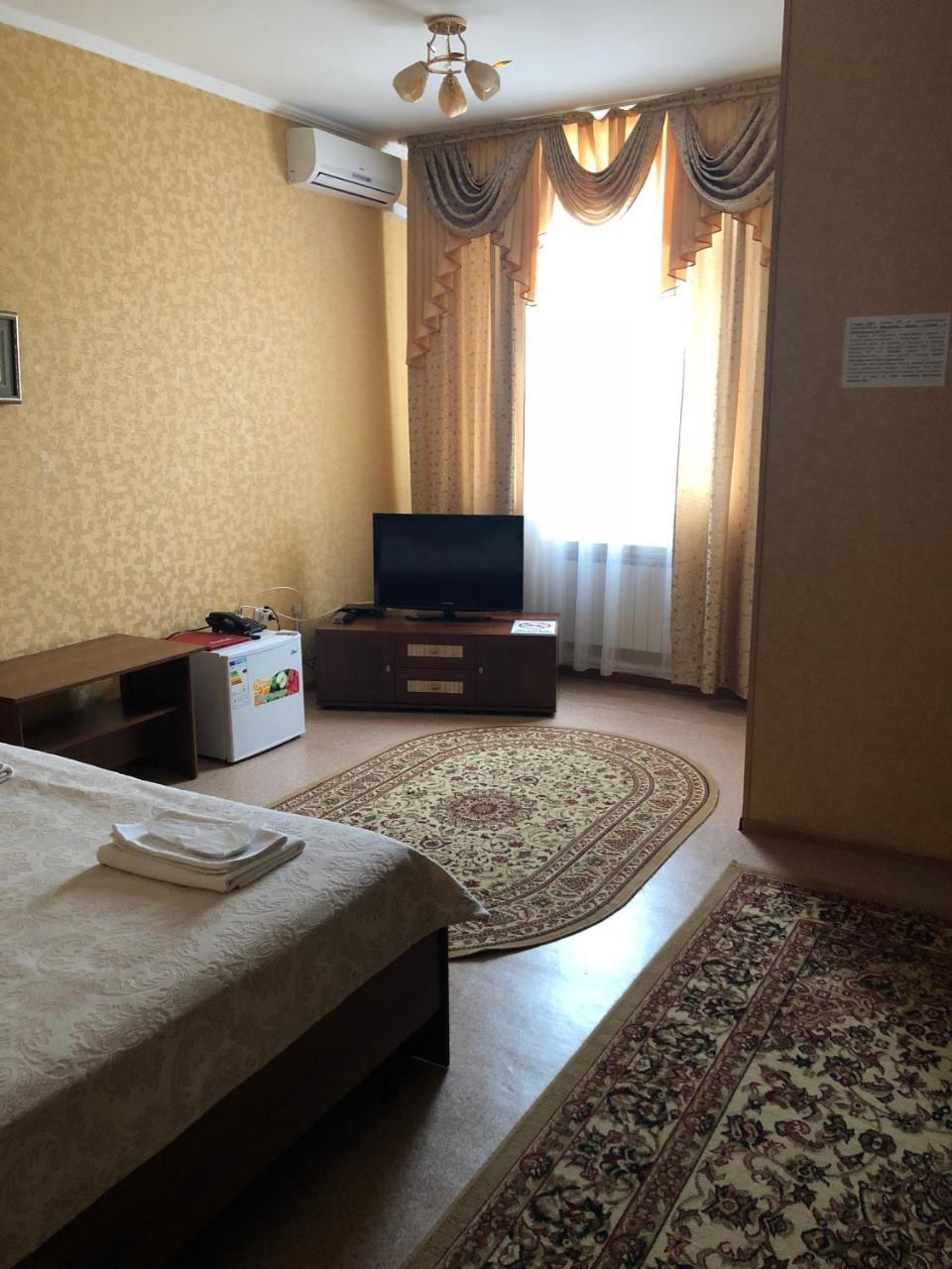 Mirage Hotel Qostanay Esterno foto